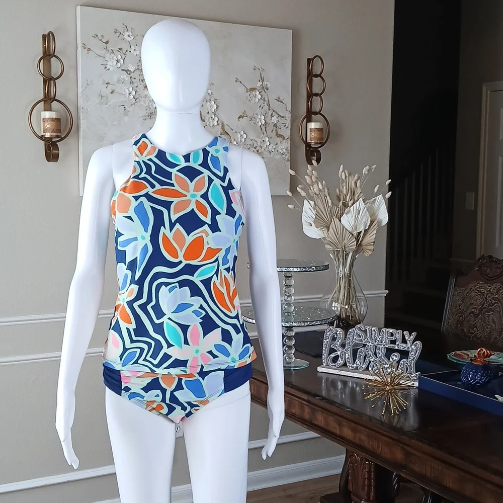Women's Skechers Floral Patterned 2 Pc Tankini Set Swimwear. Size M - Picture 14 of 17